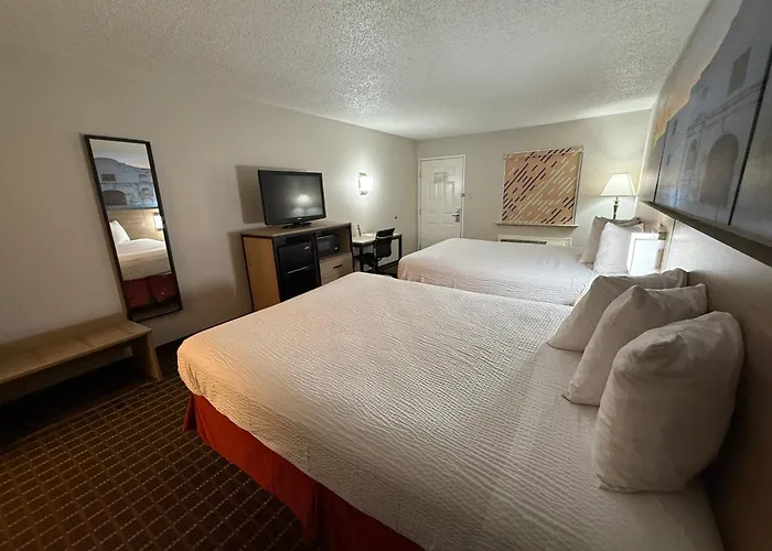 Days Inn By Wyndham San Antonio Interstate Hwy 35 North